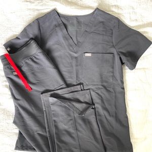 Figs, Size M, Petite